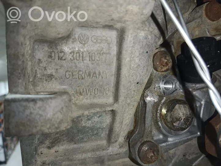 Audi A6 Allroad C5 Mechaninė 5 pavarų dėžė 012301103T