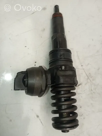 Seat Alhambra (Mk1) Injecteur de carburant 038130073AK