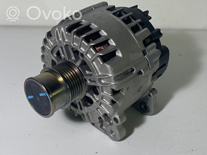 Seat Leon (5F) Generatore/alternatore 04E903015D