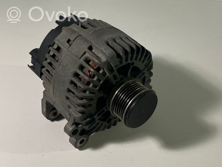 Volkswagen PASSAT B6 Alternator 06F903023C