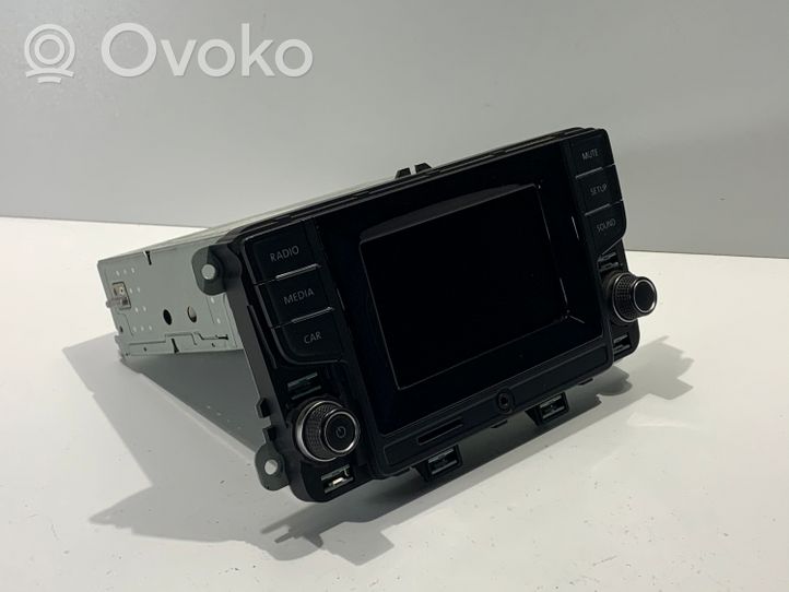 Volkswagen Polo V 6R Radio / CD/DVD atskaņotājs / navigācija 6C0035885A