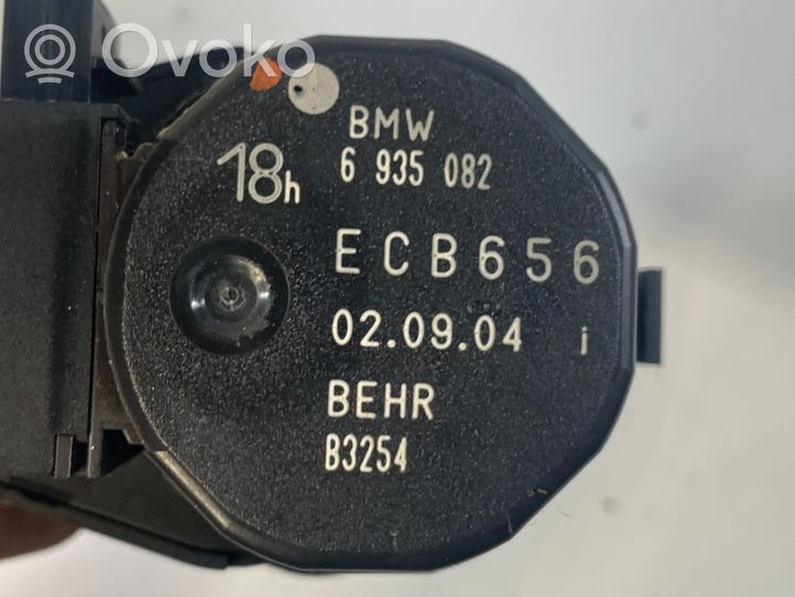 BMW 7 E65 E66 Oro sklendės varikliukas 6935082