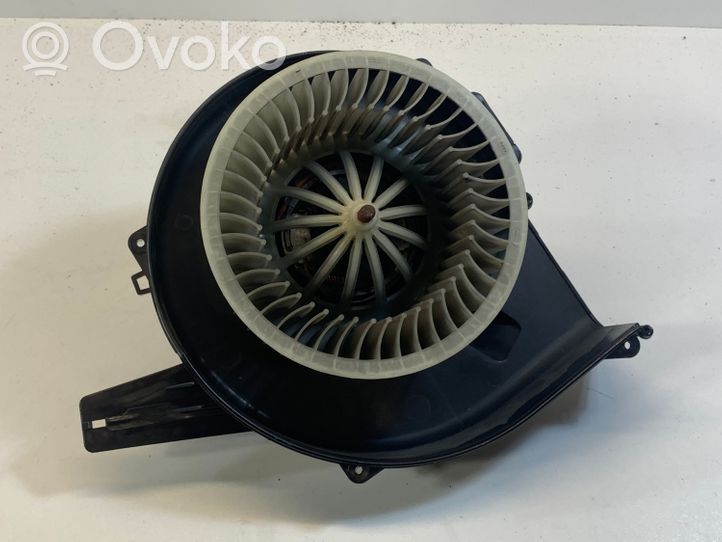 Volkswagen Polo IV 9N3 Ventola riscaldamento/ventilatore abitacolo 6Q1820015C