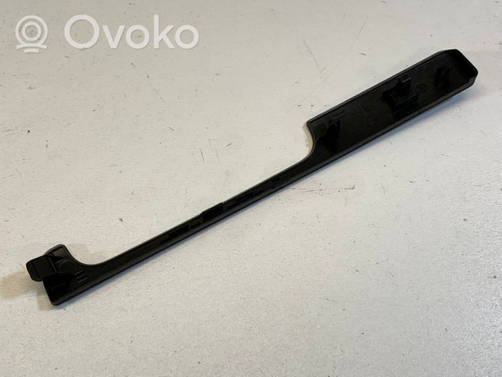 Volkswagen Golf V Rivestimento del vano portaoggetti del cruscotto 1K1858419