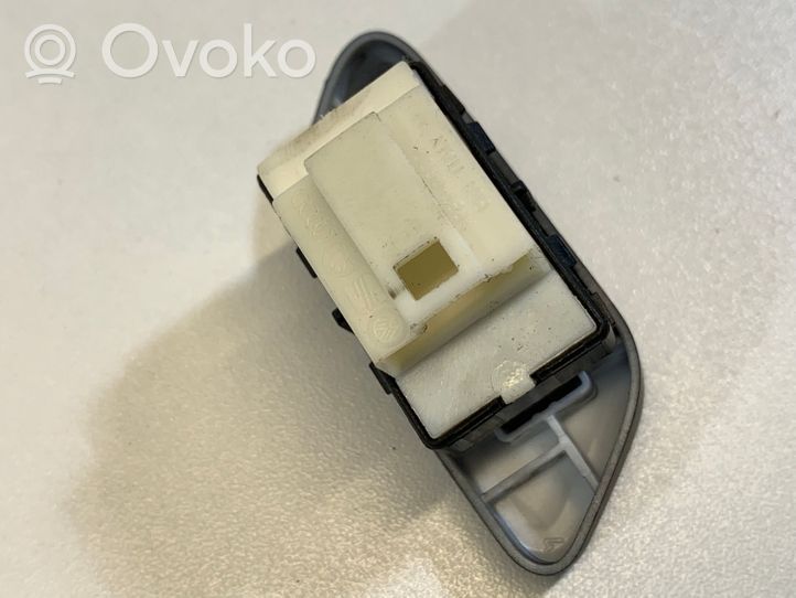 Volkswagen Polo V 6R Central locking switch button 6C1962125A