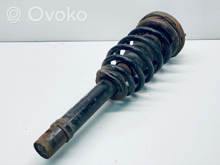 Hyundai Sonata Front shock absorber with coil spring 546113K130