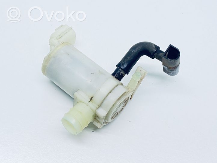 Subaru XV I Pompe de lave-glace de pare-brise 86611SG010