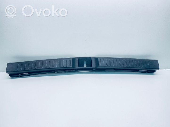 Toyota Corolla Verso AR10 Protection de seuil de coffre 647160F010