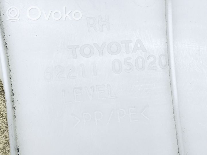 Toyota Avensis T250 (A) Revêtement de pilier 6221105020