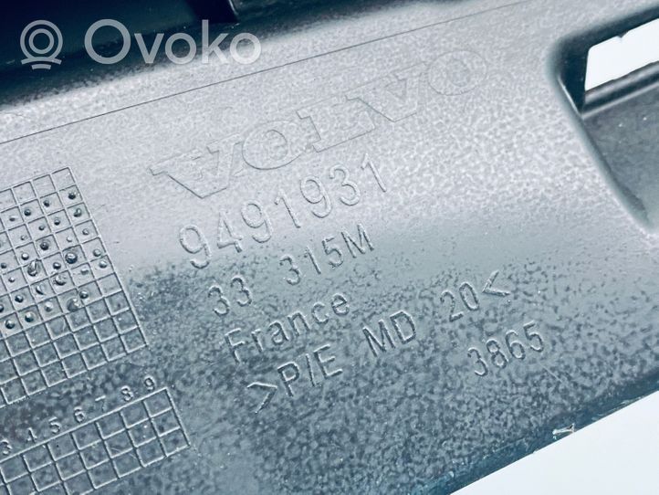 Volvo C30 Autres pièces du tableau de bord 8687443