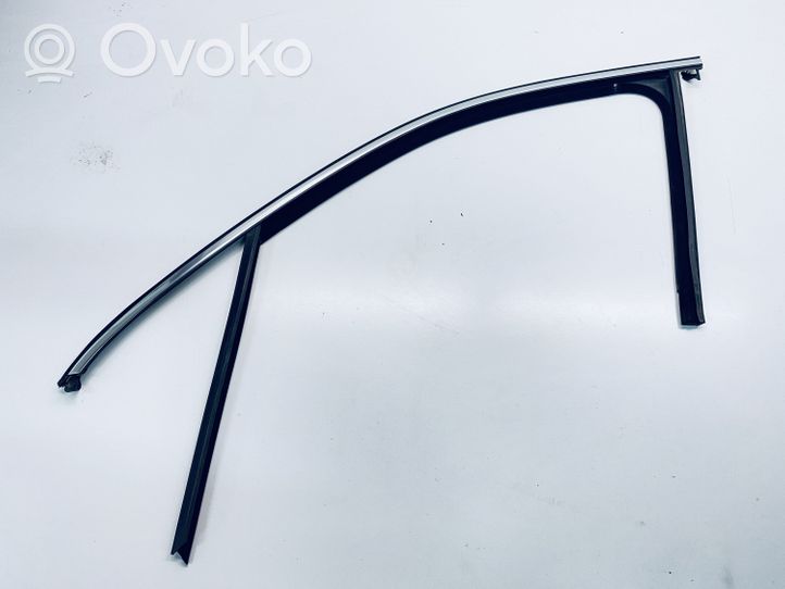 Volkswagen Touareg II Rubber seal front door window/glass 7P0837431H