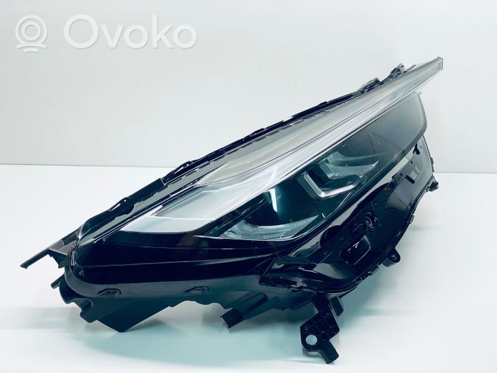 Honda HR-V Lampa przednia 331003M0J01