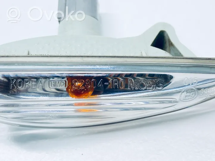 Hyundai i30 Front fender indicator light 923041R010