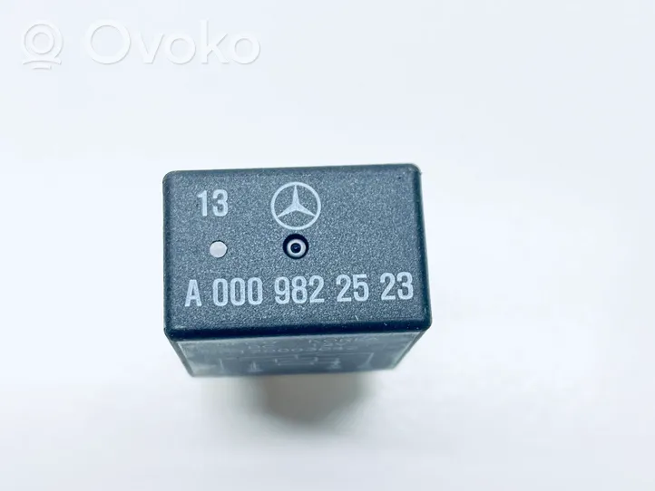 Mercedes-Benz S W222 Other relay A0009822523