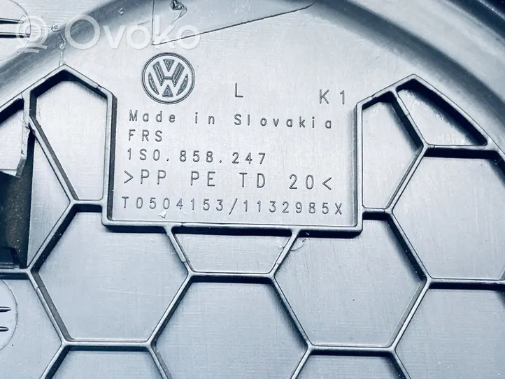 Volkswagen e-Up Kojelaudan sivupäätyverhoilu 1S0858247