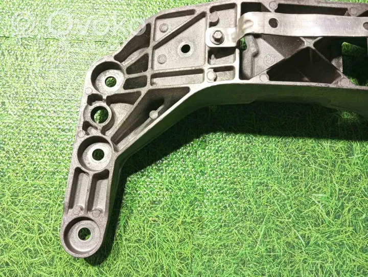 BMW M5 Supporto di montaggio scatola del cambio 2282027