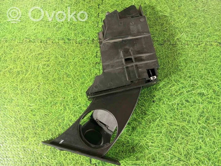 BMW M5 Cup holder front 7063104