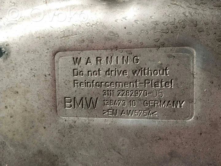 BMW M6 Alustakaukalon verhoilu 2282970
