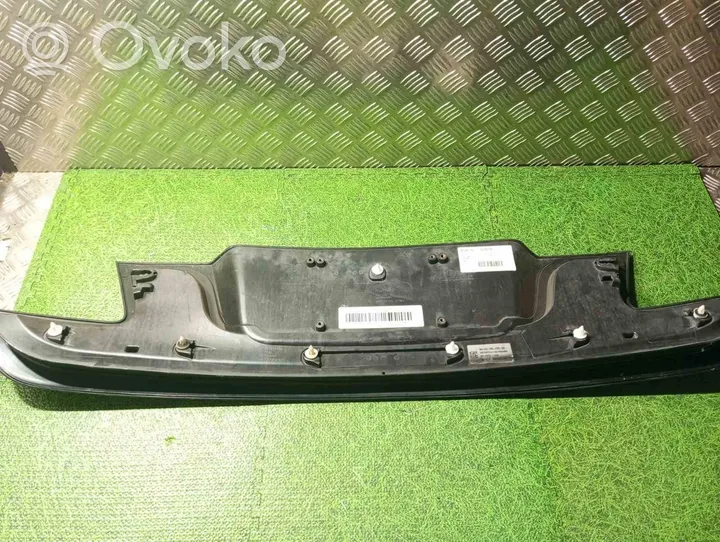 BMW 7 F01 F02 F03 F04 Cornice porta targa 7186533