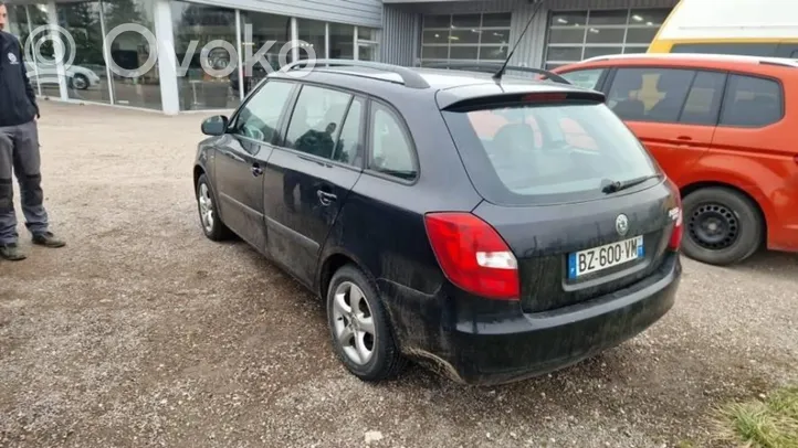 Skoda Fabia Mk2 (5J) Finestrino/vetro retro 5J9845297K