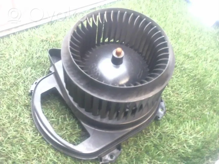 Mercedes-Benz GLA W156 Mazā radiatora ventilators 2469061601