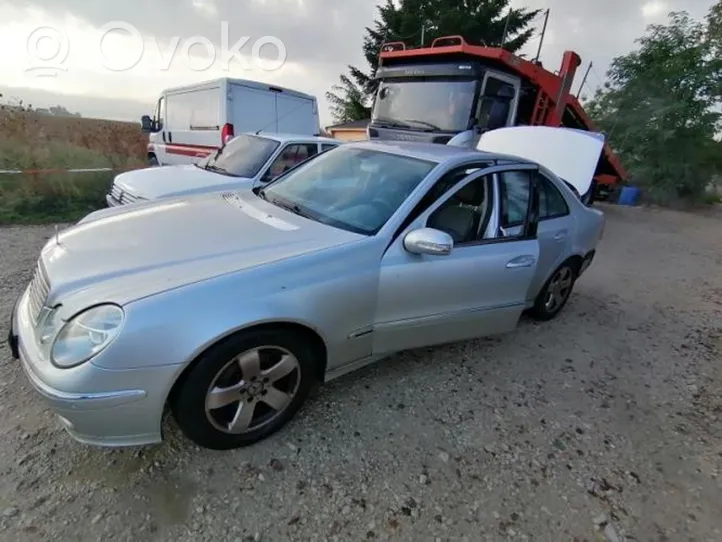 Mercedes-Benz E AMG W211 Wischwasserbehälter 2118690120