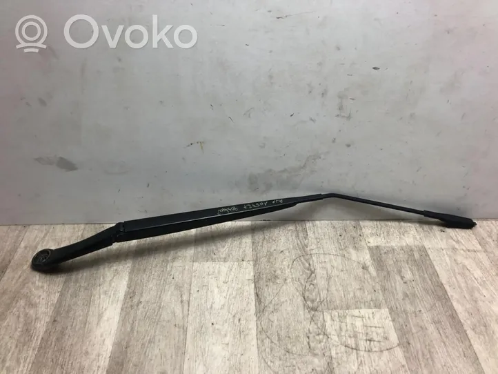 Nissan Qashqai Front wiper blade arm 28886JD900