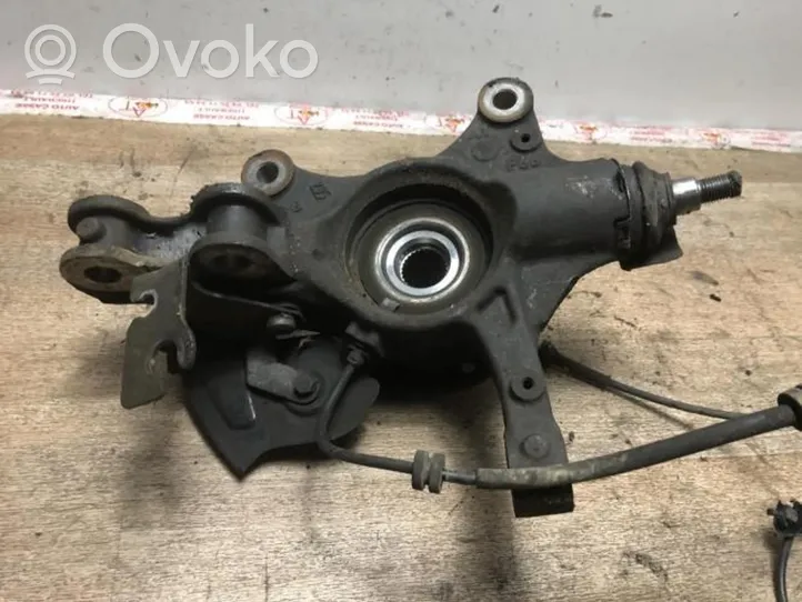 Opel Vivaro Zwrotnica koła przedniego 1617968980