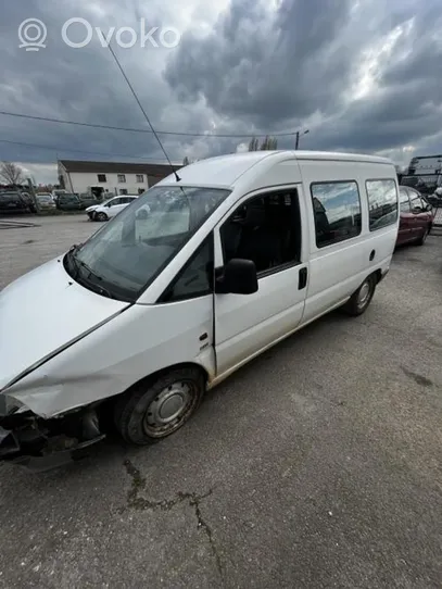 Peugeot Expert Etujarrusatula 440192