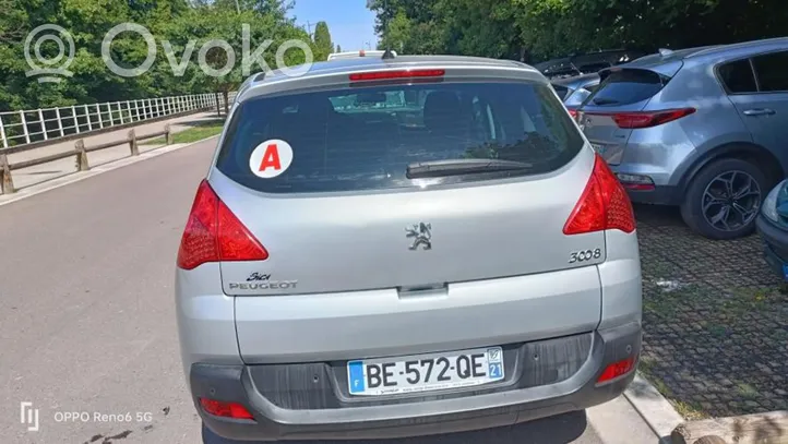 Peugeot 3008 I Kojelaudan tuuletussuuttimen suojalista 