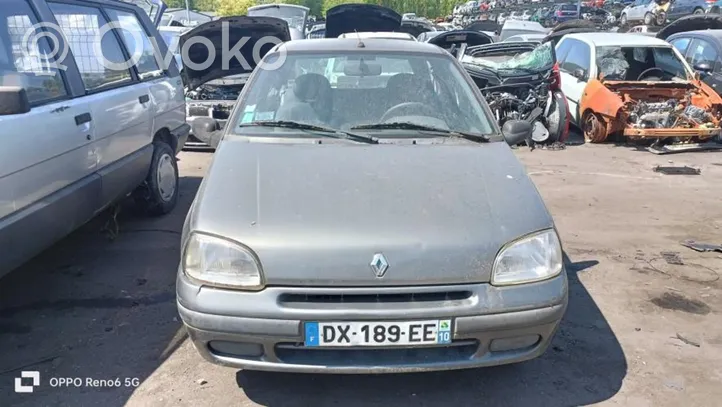 Renault Clio I Etupyörän sisälokasuojat 7700795842