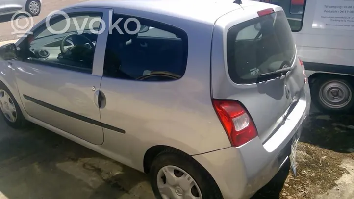 Renault Twingo II Etutukivarsi 8200942396