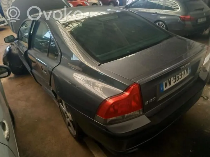 Volvo S60 Półoś tylna 