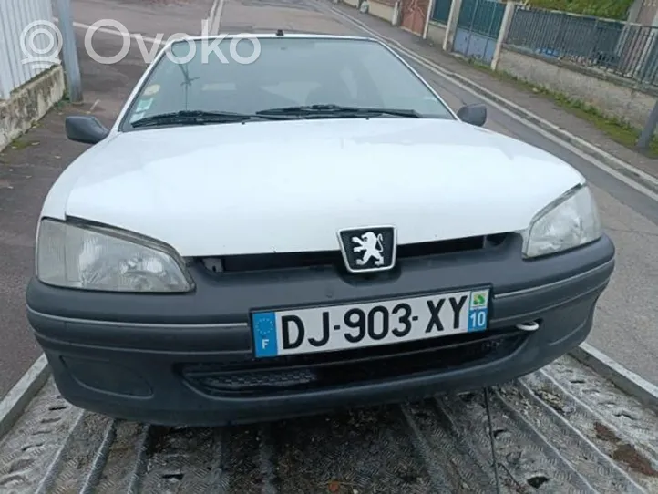 Peugeot 106 Rivestimento del piantone del volante 625366