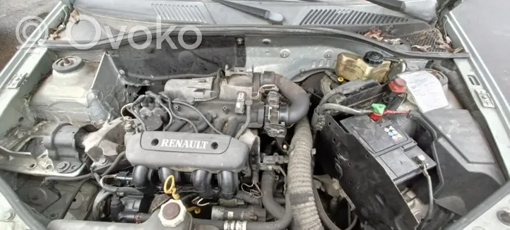 Renault Clio III Joint d'étanchéité en caoutchouc pour porte arrière 7700843121