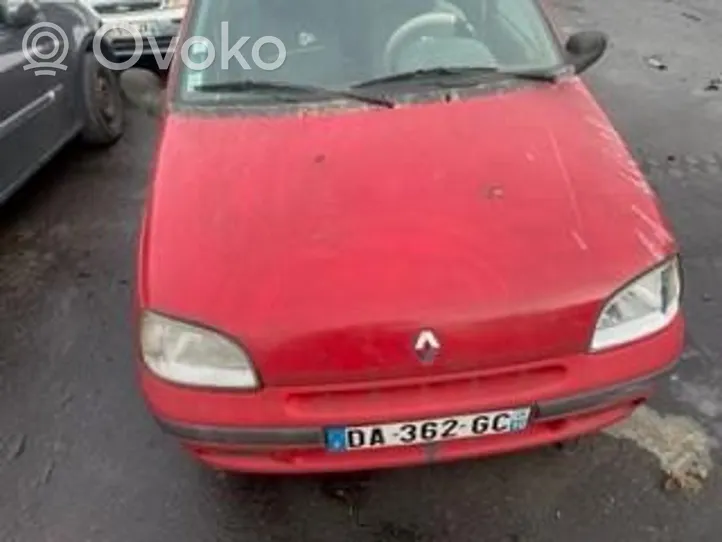 Renault Clio I Front windscreen/windshield window 7701034756