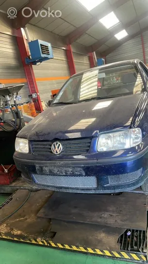 Volkswagen Polo III 6N 6N2 6NF Tunkki 6N0011031D