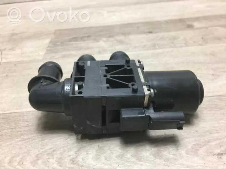 BMW 5 G30 G31 Boîtier de thermostat 9015220G