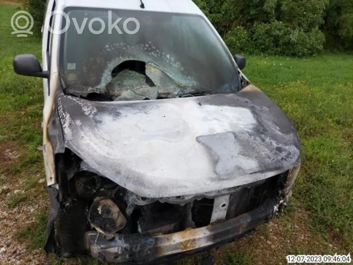 Dacia Dokker Staffa di rinforzo montaggio del paraurti posteriore 