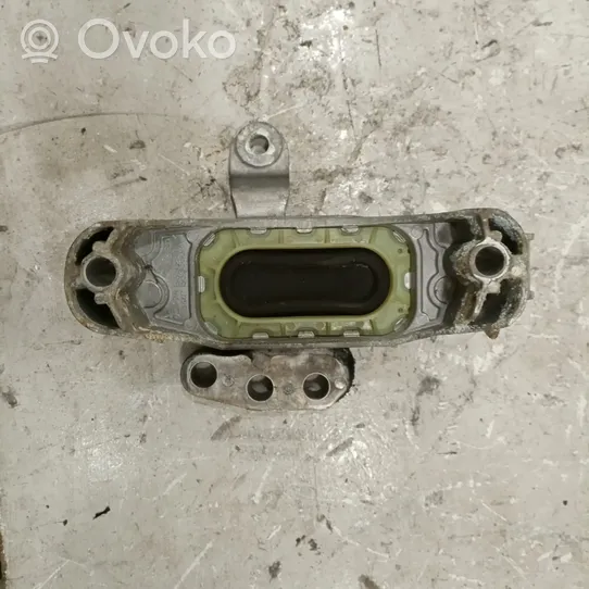 Chevrolet Orlando Engine mount bracket 