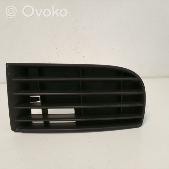 Volkswagen Golf V Etusäleikkö 