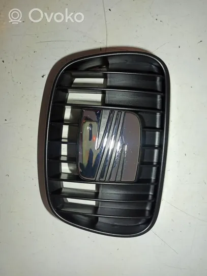 Seat Arosa Grille de calandre avant 