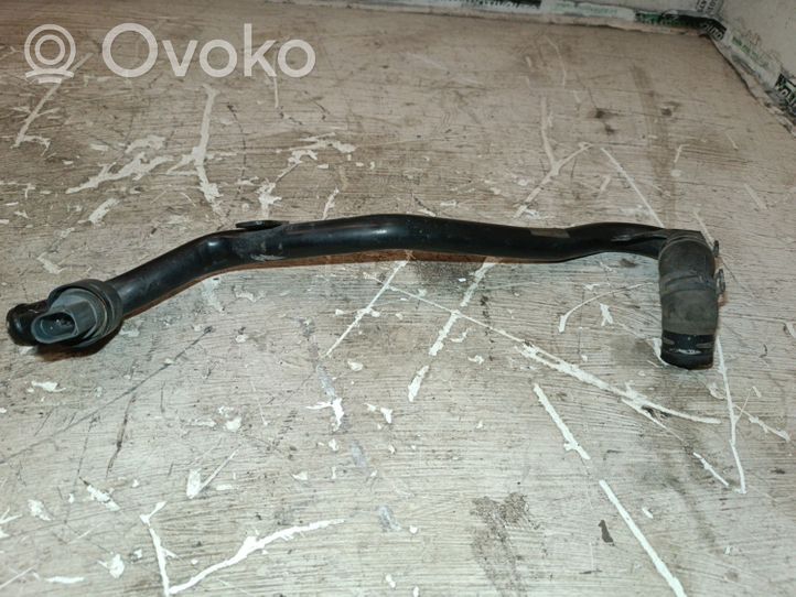 Volkswagen Golf VI Coolant pipe/hose 