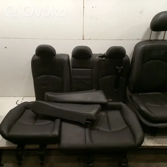 Mercedes-Benz E W211 Set di rivestimento sedili e portiere 