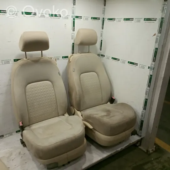 Volkswagen New Beetle Set di rivestimento sedili e portiere 