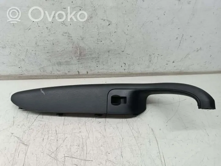 Audi A4 S4 B7 8E 8H Front door interior handle 