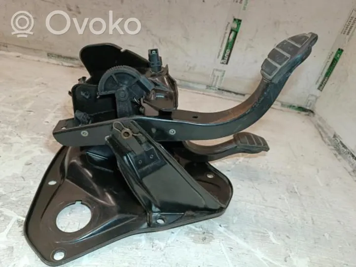 Renault Clio I Pedal assembly 