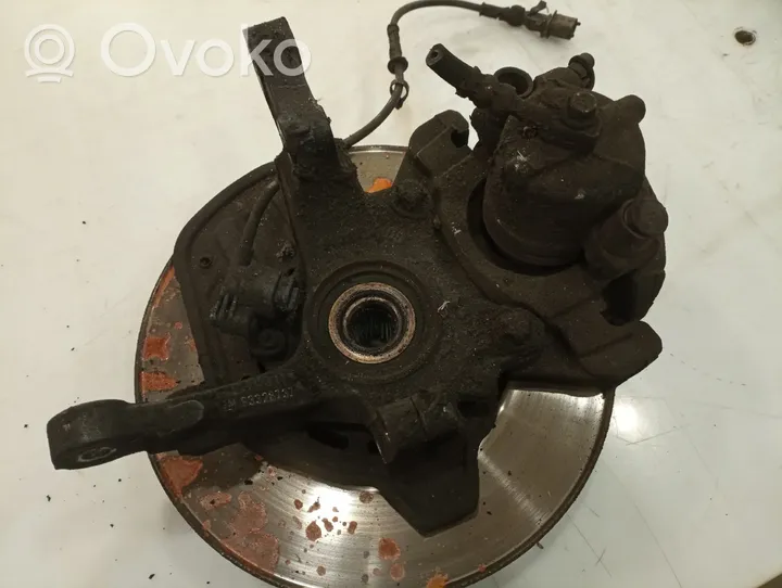 Opel Meriva A Front wheel hub 