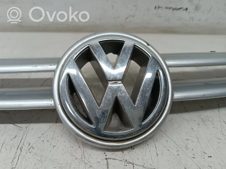 Volkswagen Golf IV Grotelės priekinės 