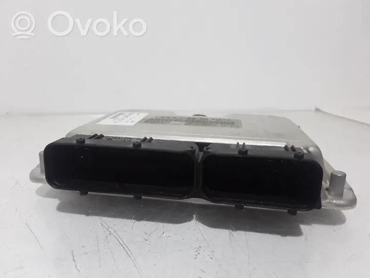 Audi A4 S4 B6 8E 8H Sterownik / Moduł ECU 